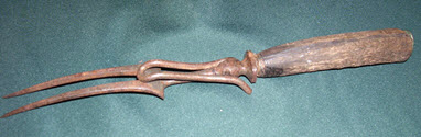 Image - Fork, Carving