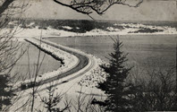 Image - Photograph, black-and-white.